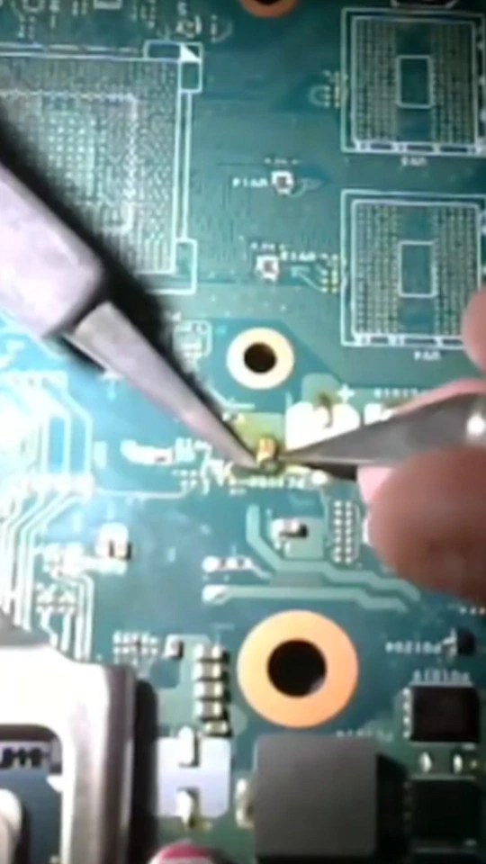 Popravak matične ploče